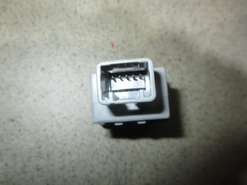 Кнопка корректора фар, 500 рублей, Пермь