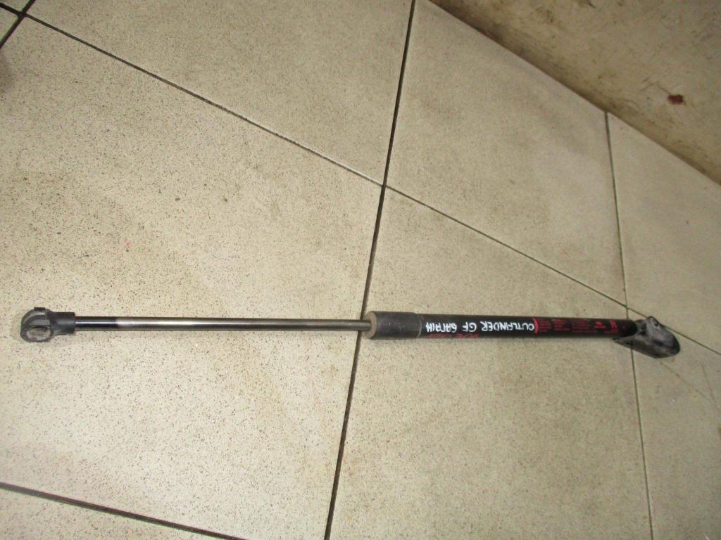 Амортизатор двери багажника, 500 рублей, Пермь