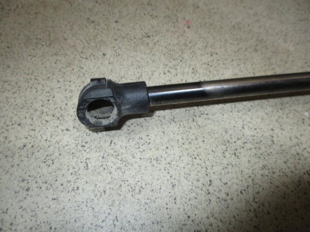 Амортизатор двери багажника, 500 рублей, Пермь