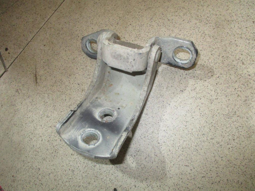 Петля двери передней правой нижняя, 500 рублей, Пермь