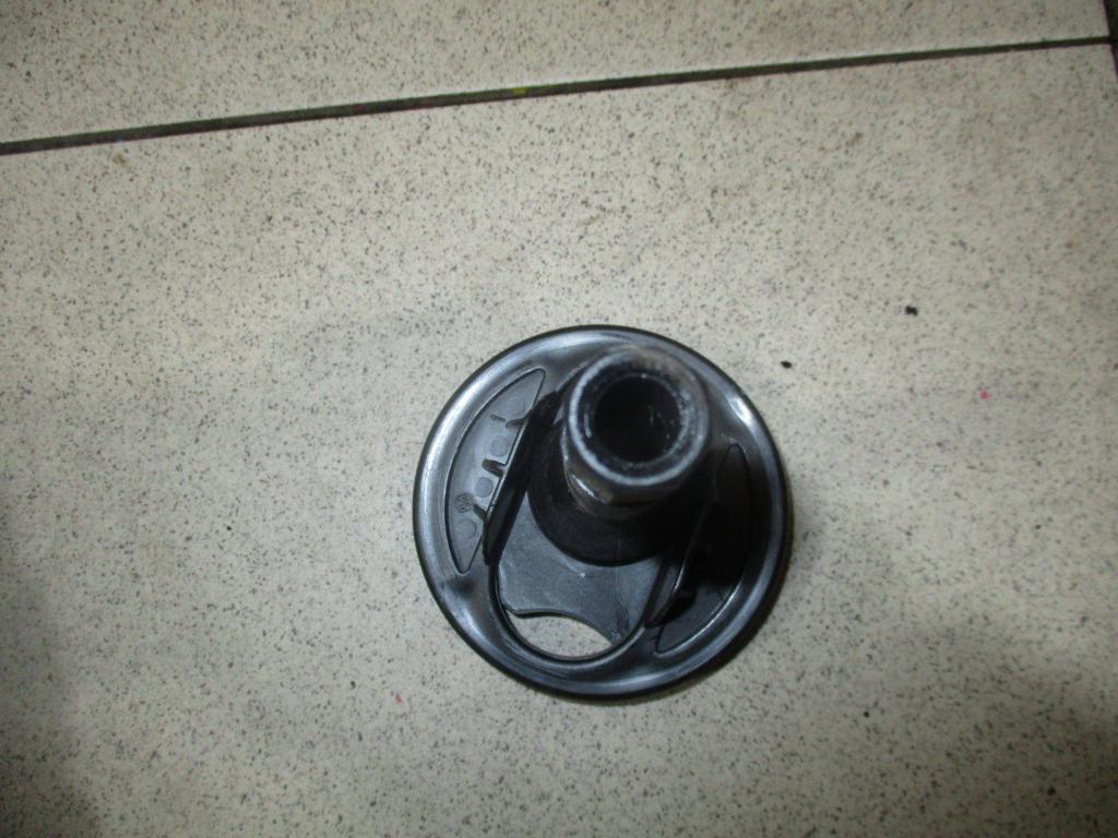 Болт крепления запасного колеса, 500 рублей, Пермь