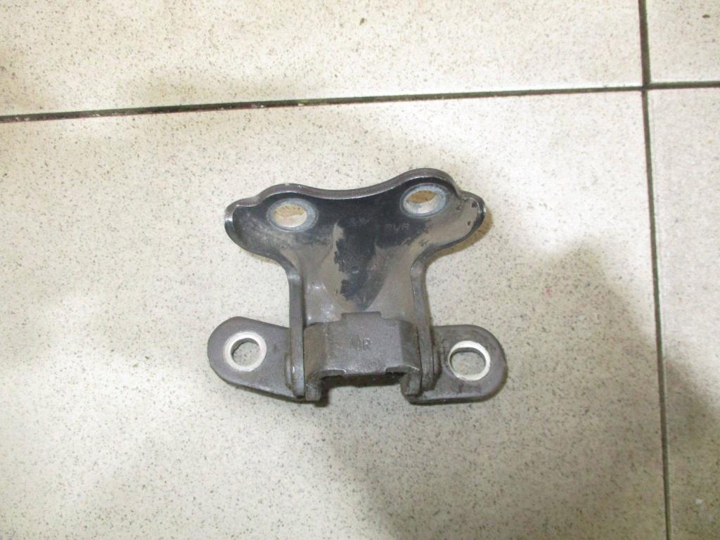 Петля двери задней правой верхняя, 500 рублей, Пермь