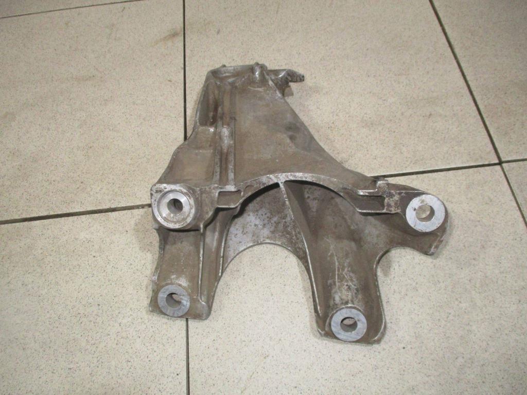 Кронштейн двигателя правый, 1000 рублей, Пермь