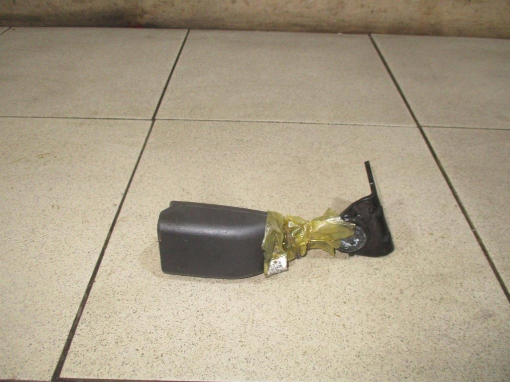 Ответная часть ремня безопасности, 1000 рублей, Пермь