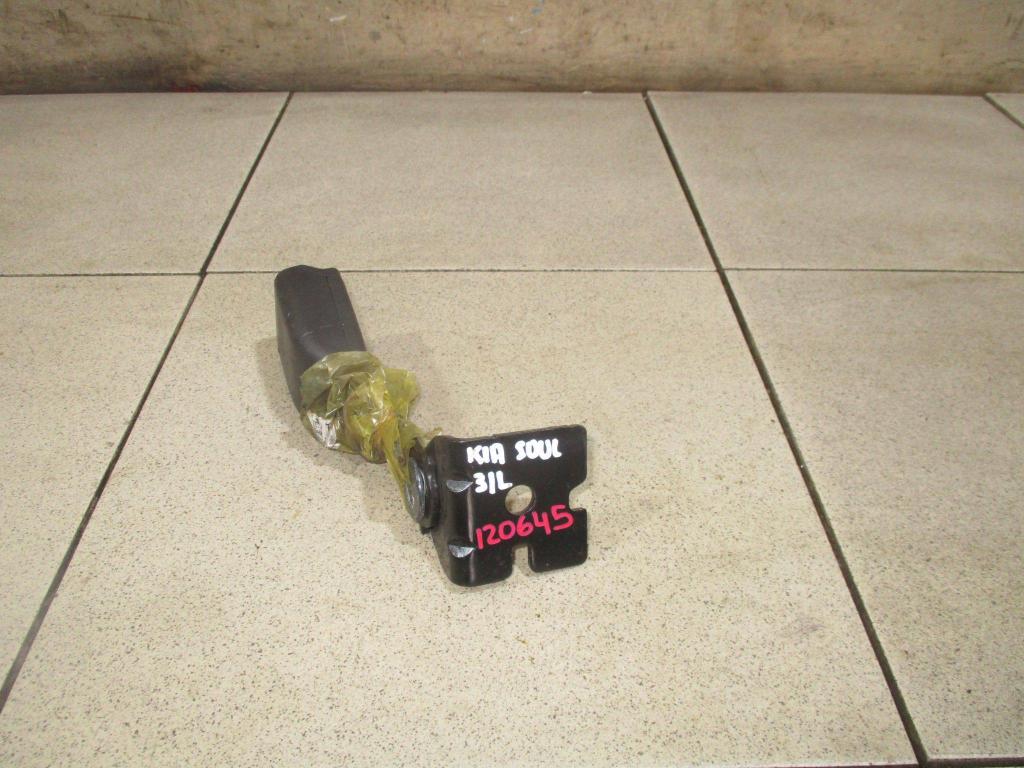 Ответная часть ремня безопасности, 1000 рублей, Пермь