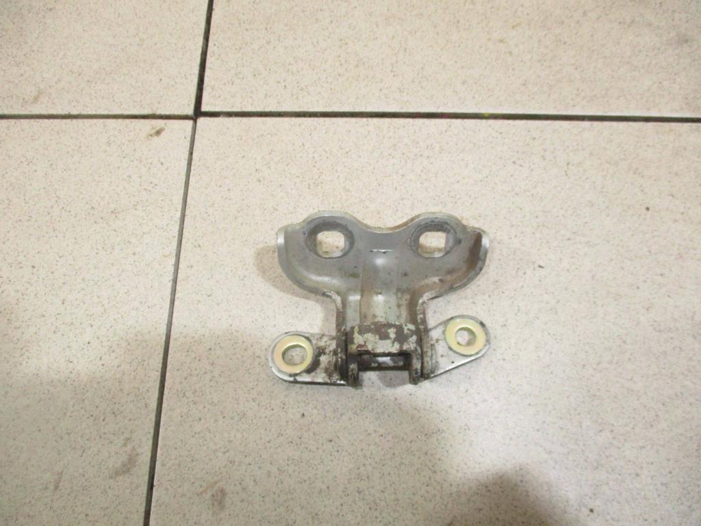 Петля двери передней правой нижняя, 500 рублей, Пермь