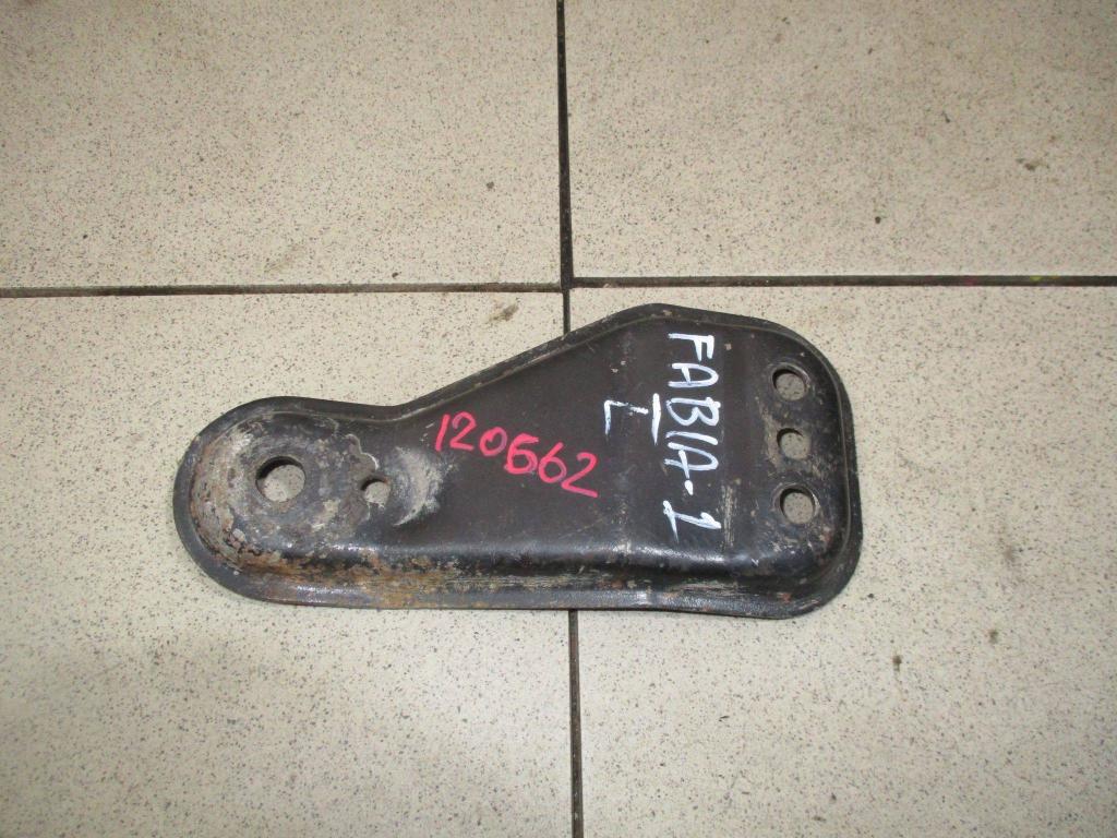 Кронштейн подрамника, 500 рублей, Пермь