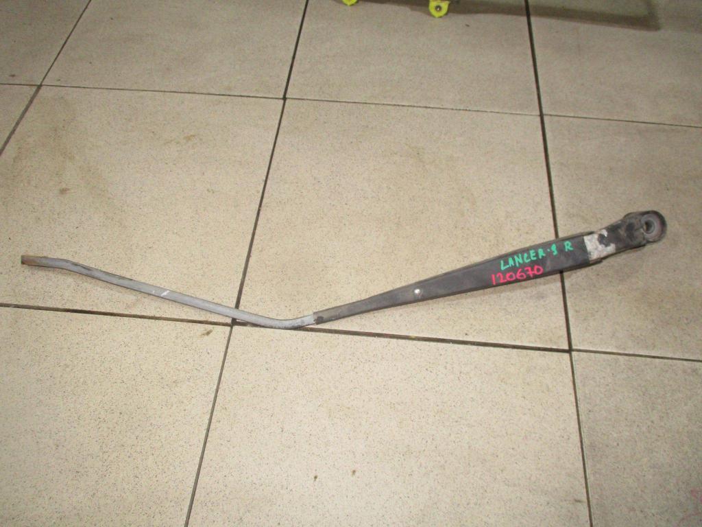 Поводок стеклоочистителя передний правый, 750 рублей, Пермь