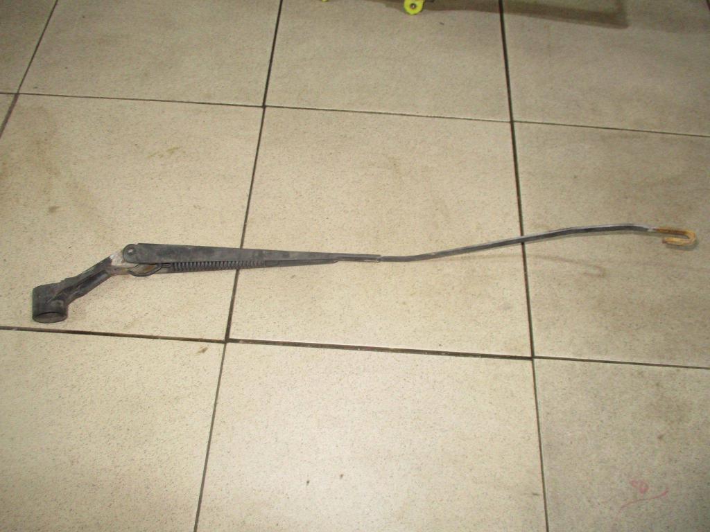 Поводок стеклоочистителя передний правый, 750 рублей, Пермь