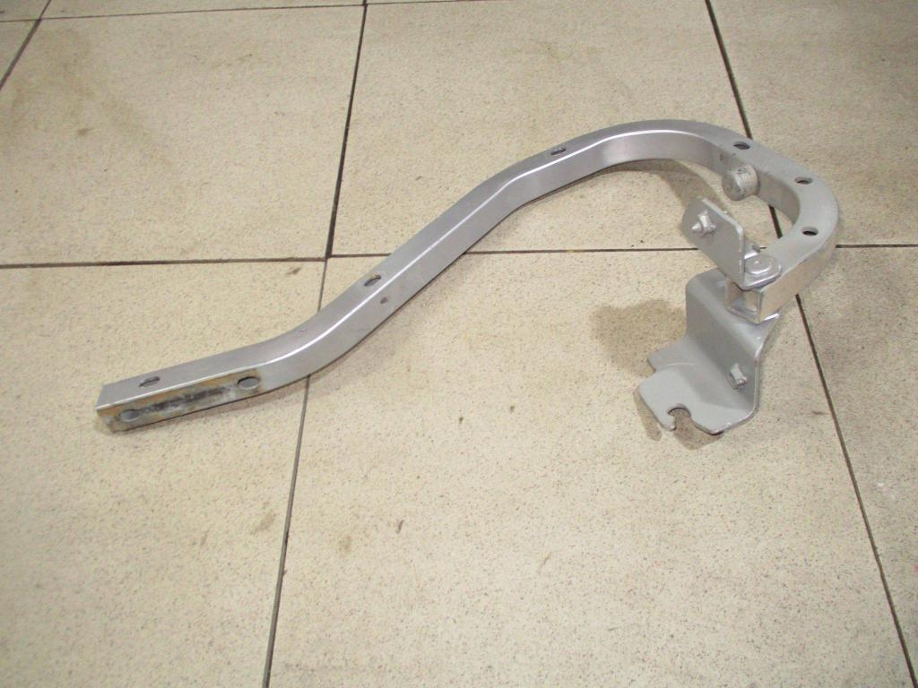 Петля крышки багажника, 850 рублей, Пермь