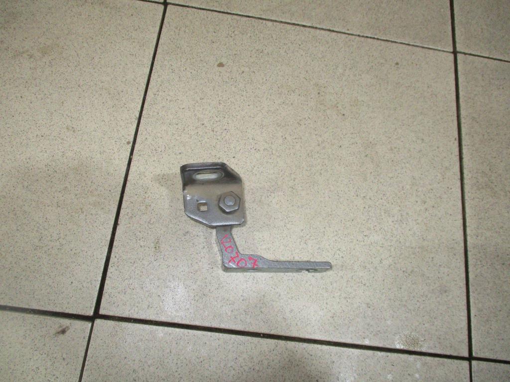 Петля двери задней левой верхняя, 500 рублей, Пермь