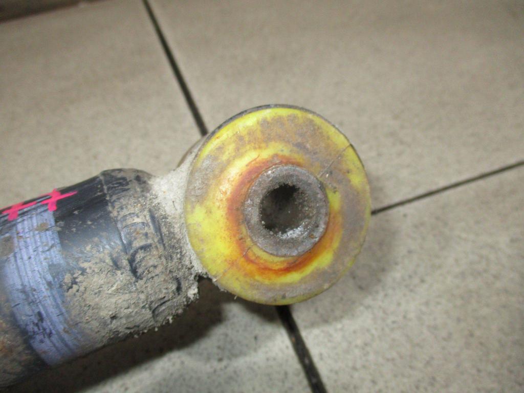 Амортизатор задний, 800 рублей, Пермь