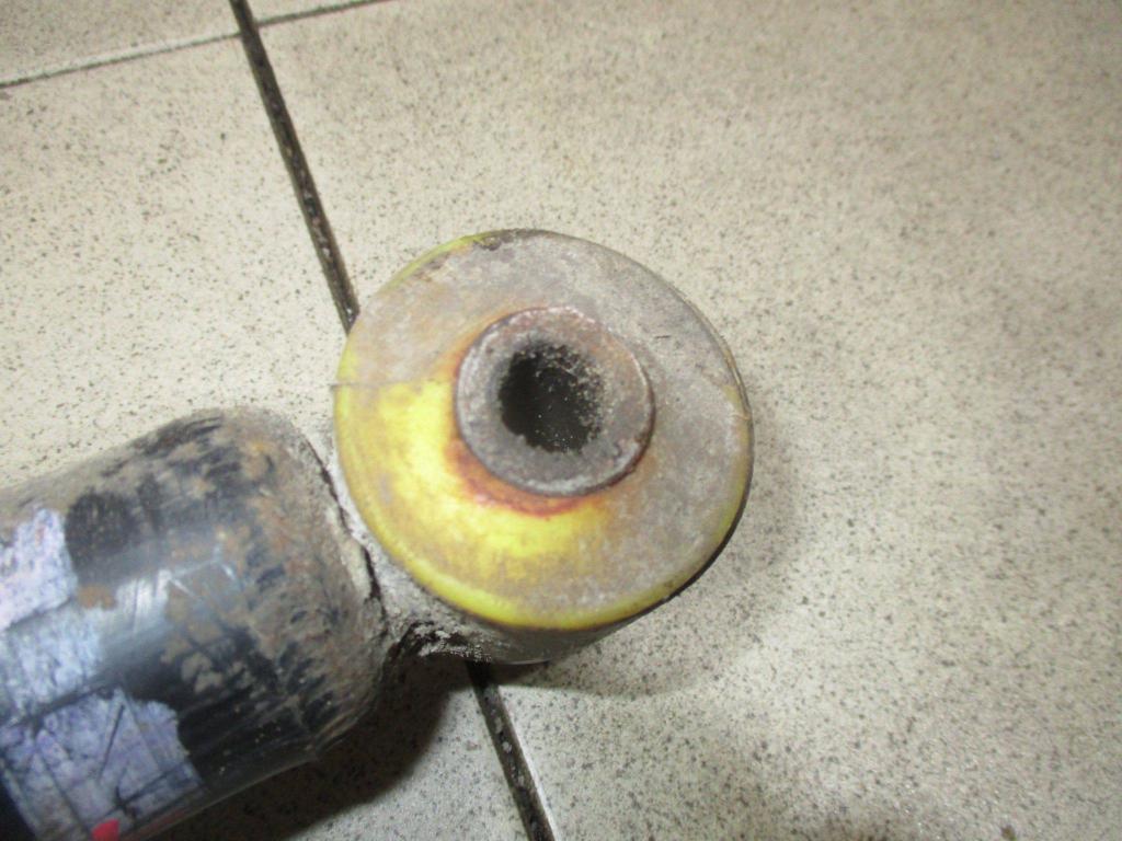 Амортизатор задний, 800 рублей, Пермь