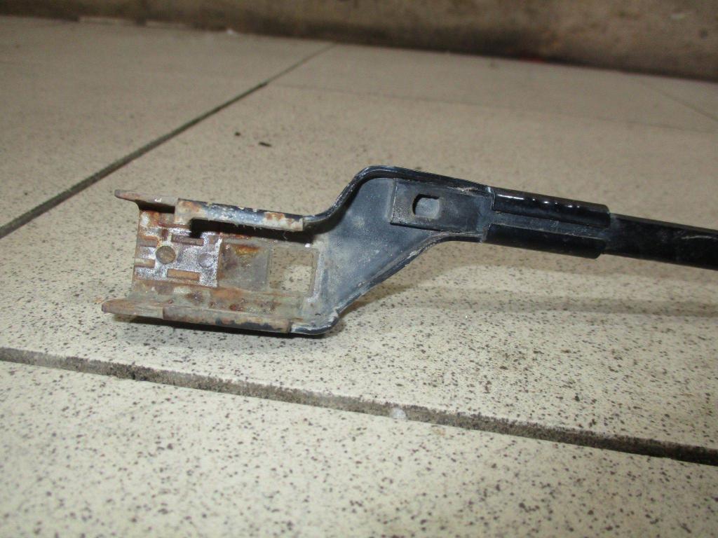 Поводок стеклоочистителя передний левый, 550 рублей, Пермь