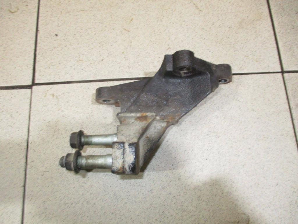 Кронштейн двигателя правый, 800 рублей, Пермь