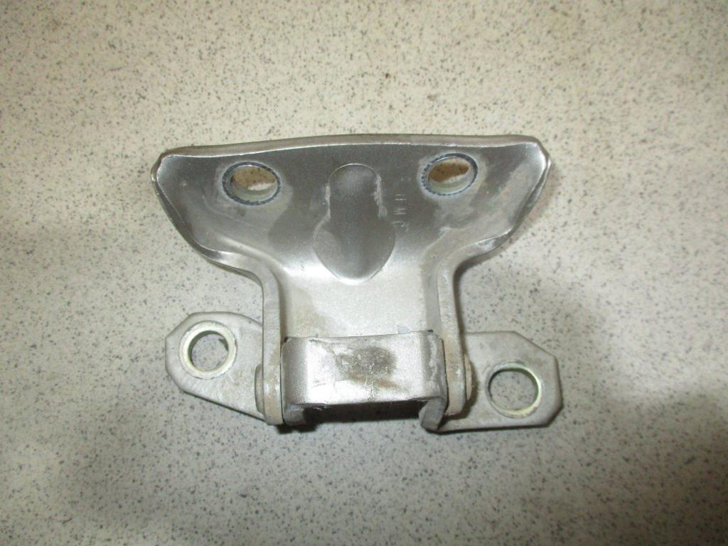 Петля двери задней правой верхняя, 500 рублей, Пермь