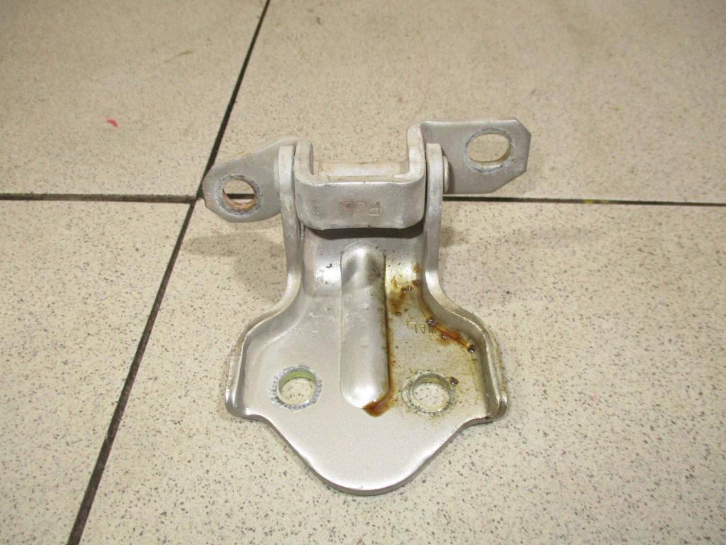 Петля двери задней правой нижняя, 500 рублей, Пермь