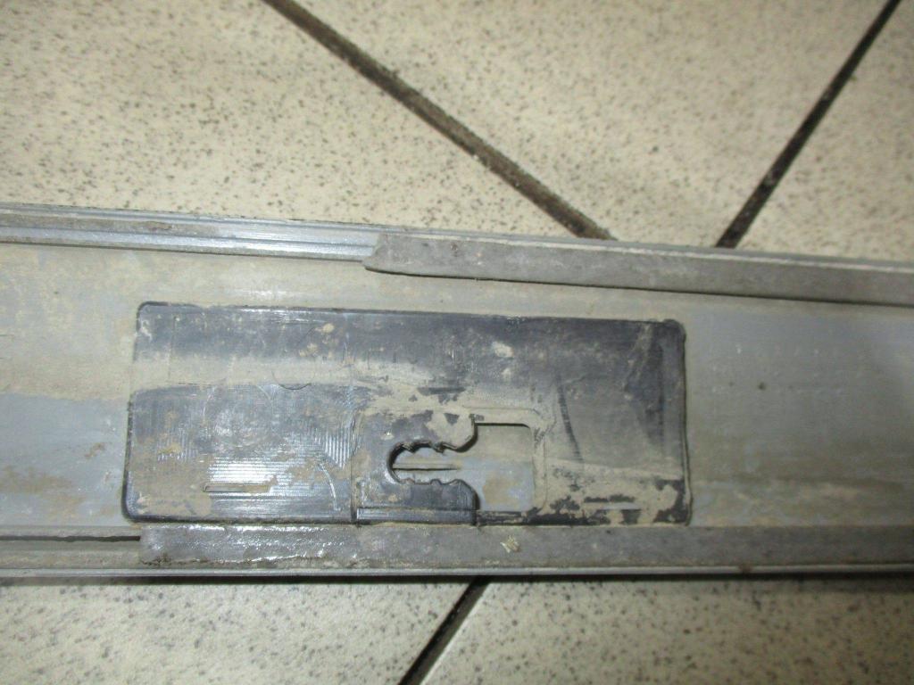 Молдинг передней левой двери, 1000 рублей, Пермь