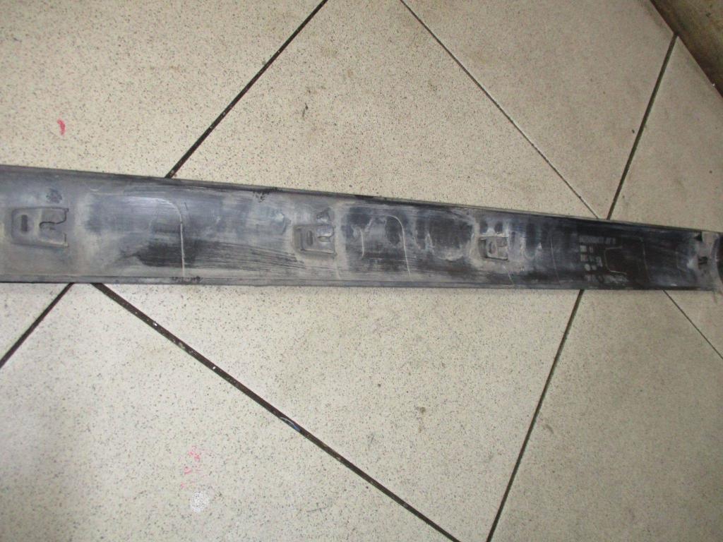 Молдинг передней правой двери, 750 рублей, Пермь