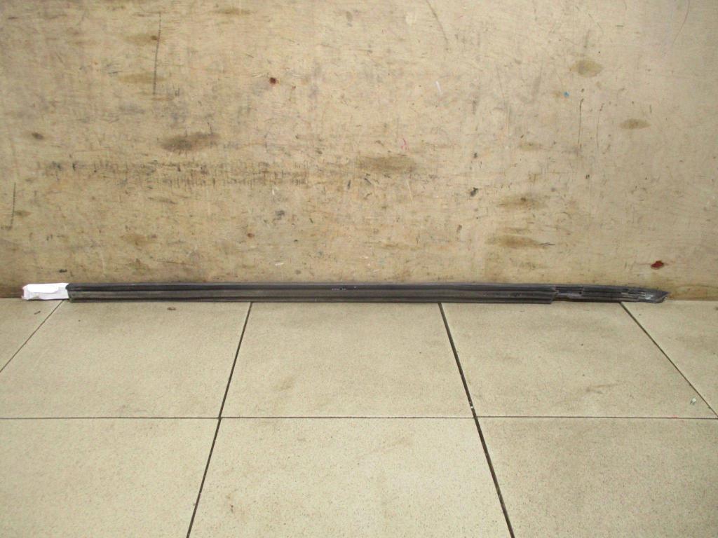 Накладка стекла переднего правого, 500 рублей, Пермь