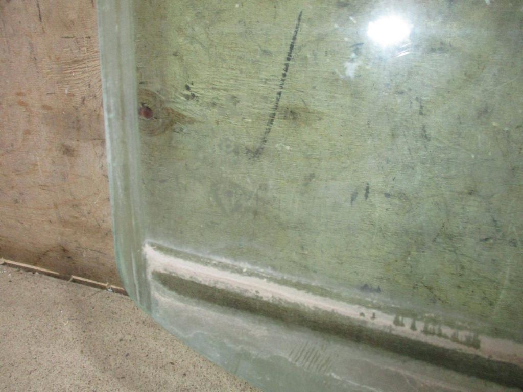 Стекло двери передней правой, 1500 рублей, Пермь