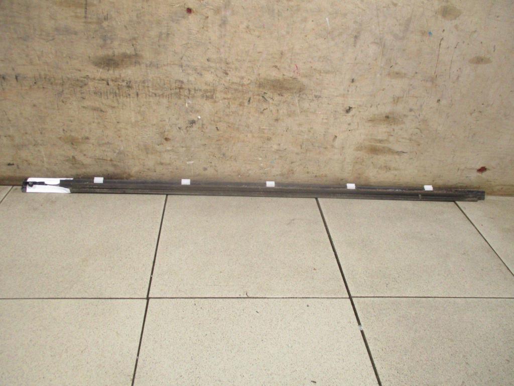 Накладка стекла переднего правого, 1000 рублей, Пермь