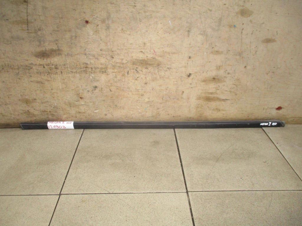 Накладка стекла переднего правого, 500 рублей, Пермь