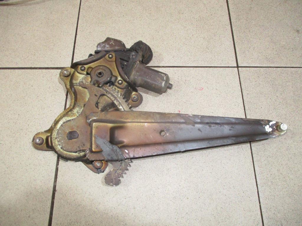 Стеклоподъемник задний правый, 2600 рублей, Пермь