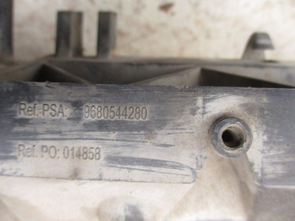 Кронштейн решетки радиатора, 2000 рублей, Пермь