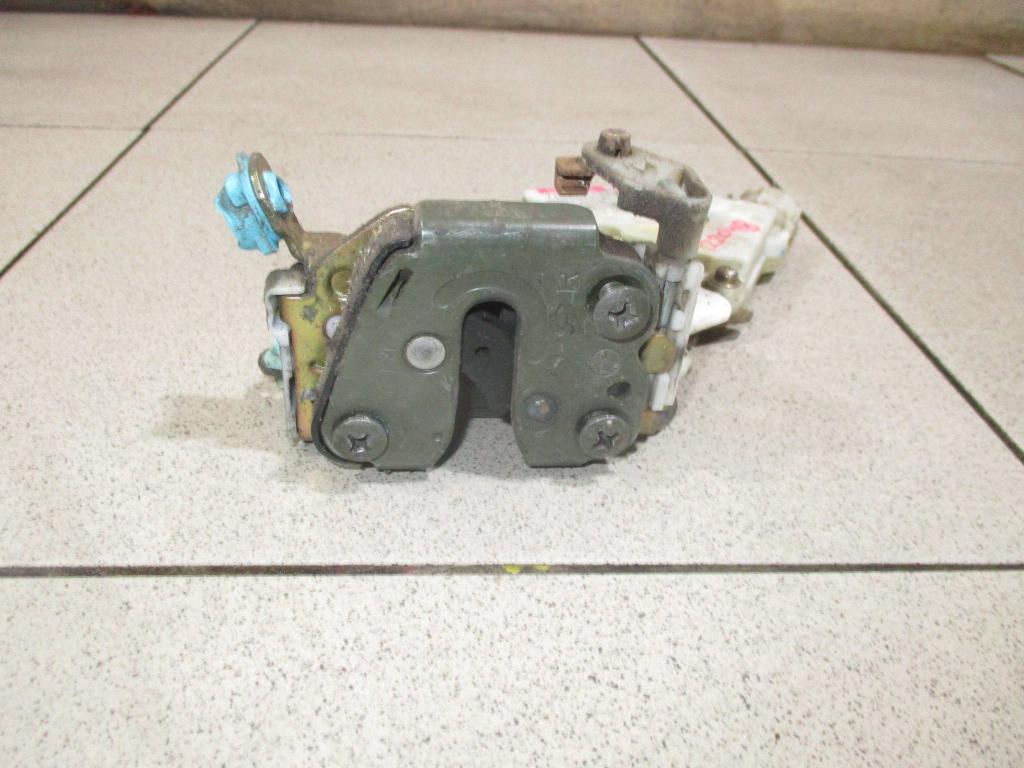 Замок двери передней правой, 1000 рублей, Пермь