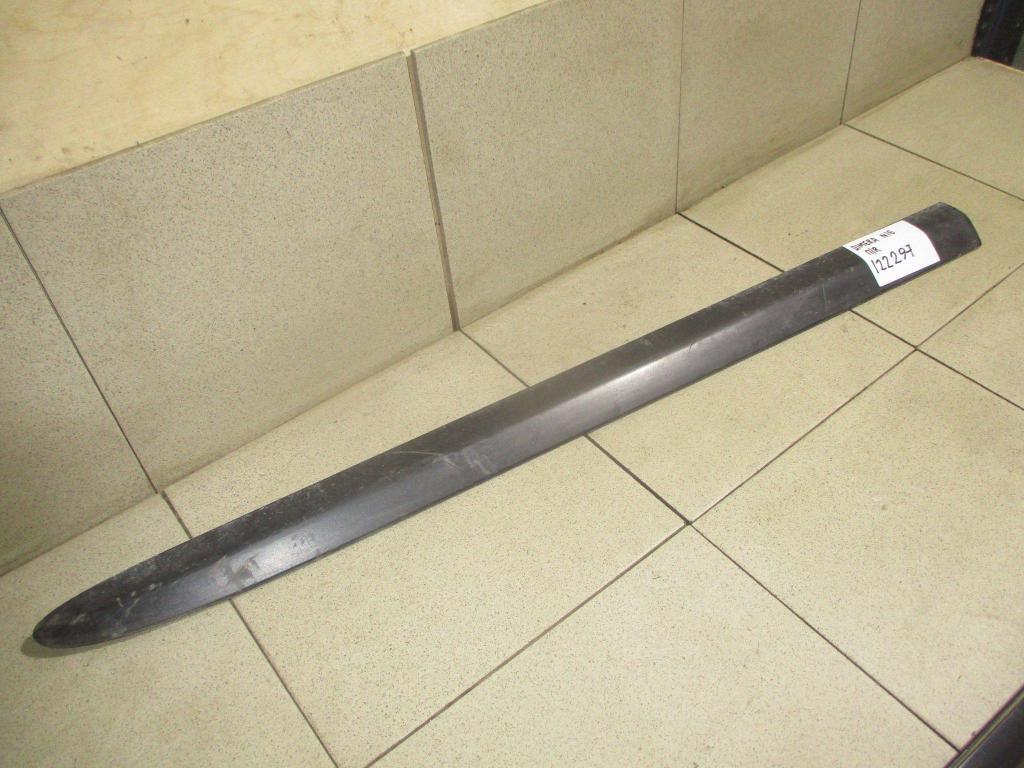 Молдинг передней правой двери, 800 рублей, Пермь