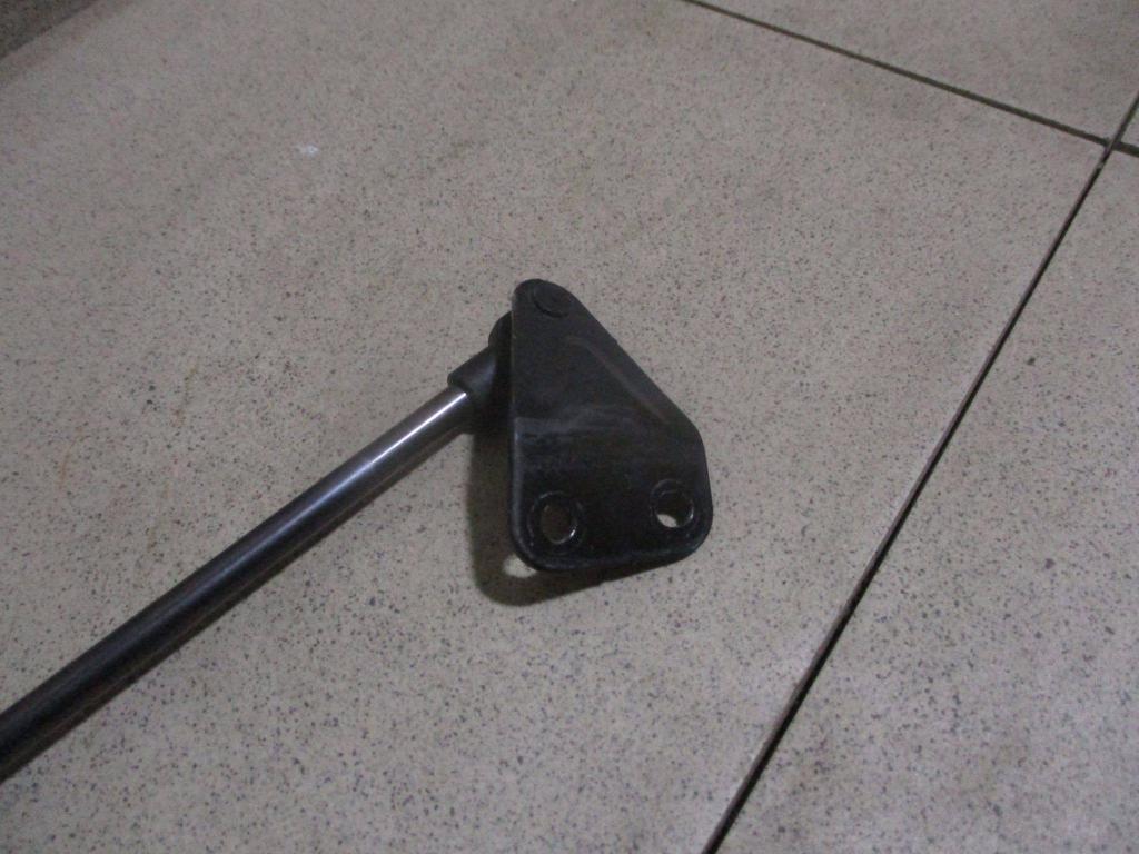 Амортизатор двери багажника, 500 рублей, Пермь