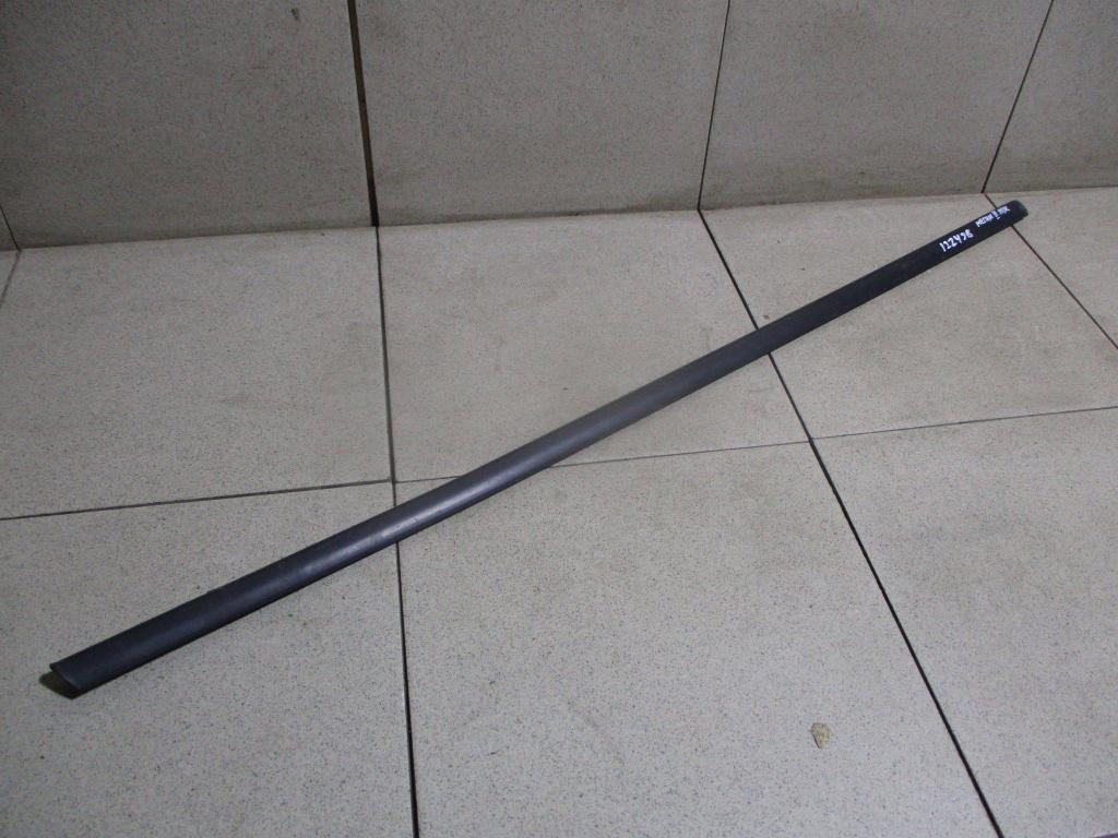 Накладка стекла переднего правого, 500 рублей, Пермь