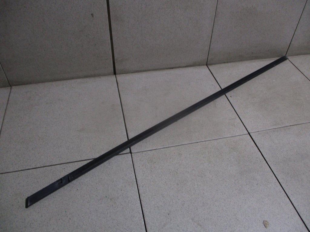 Накладка стекла переднего правого, 500 рублей, Пермь