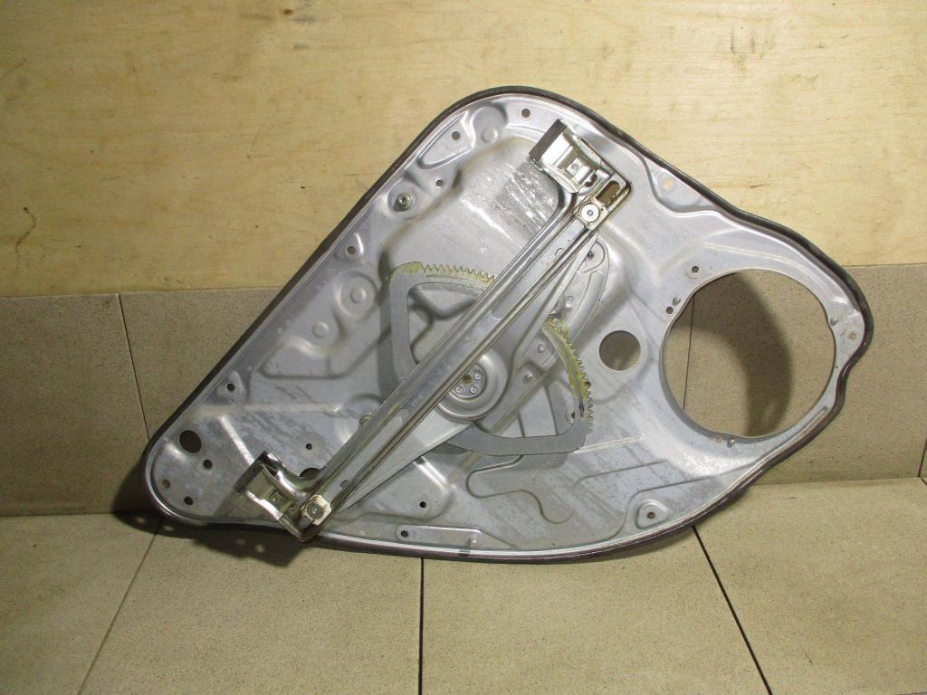 Стеклоподъемник механический задний правый, 500 рублей, Пермь