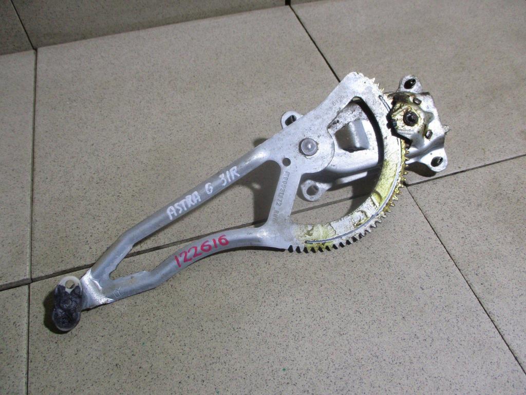 Стеклоподъемник механический задний правый, 500 рублей, Пермь