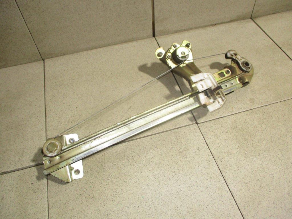 Стеклоподъемник механический задний правый, 500 рублей, Пермь