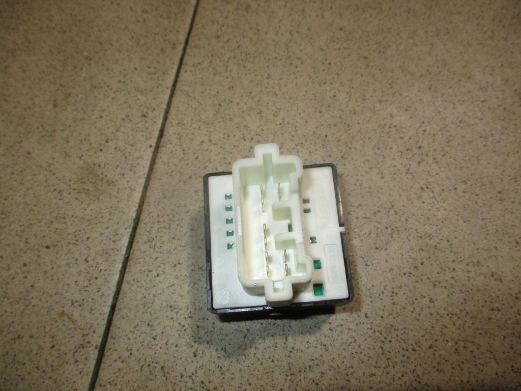 Переключатель регулировки зеркала, 500 рублей, Пермь