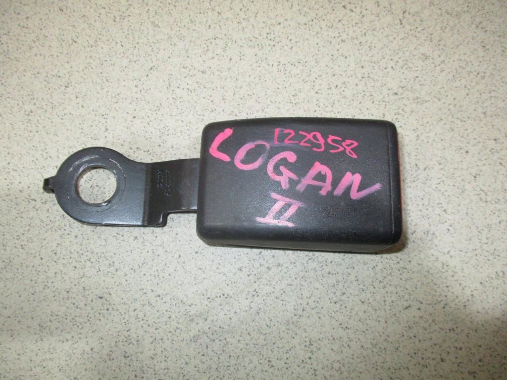 Ответная часть ремня безопасности, 1000 рублей, Пермь