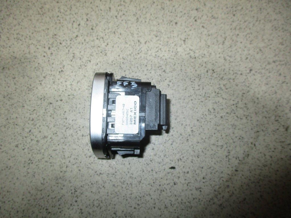 Кнопка центрального замка, 1000 рублей, Пермь