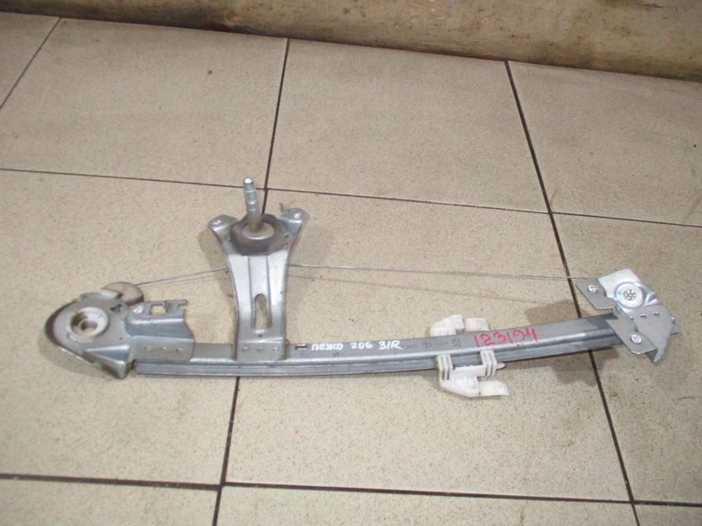 Стеклоподъемник механический задний правый, 500 рублей, Пермь