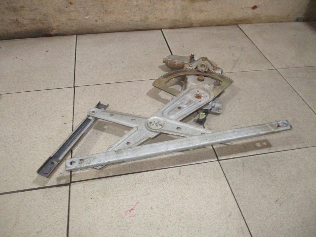 Стеклоподъемник задний правый, 1000 рублей, Пермь