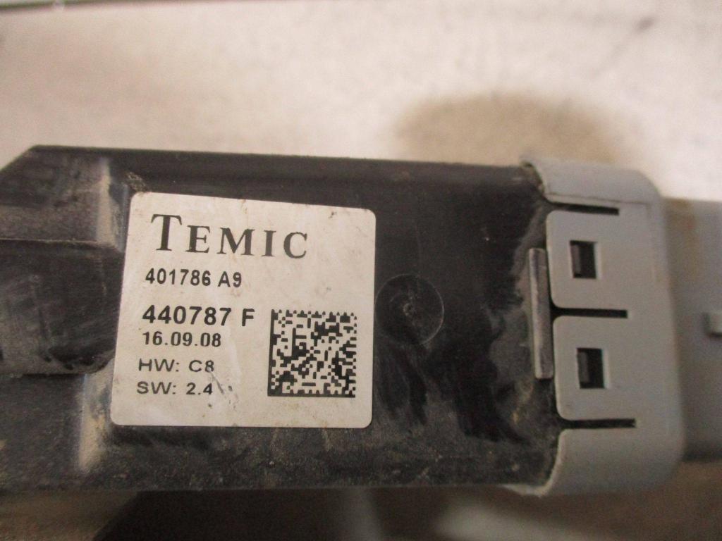 Стеклоподъемник передний левый, 2000 рублей, Пермь