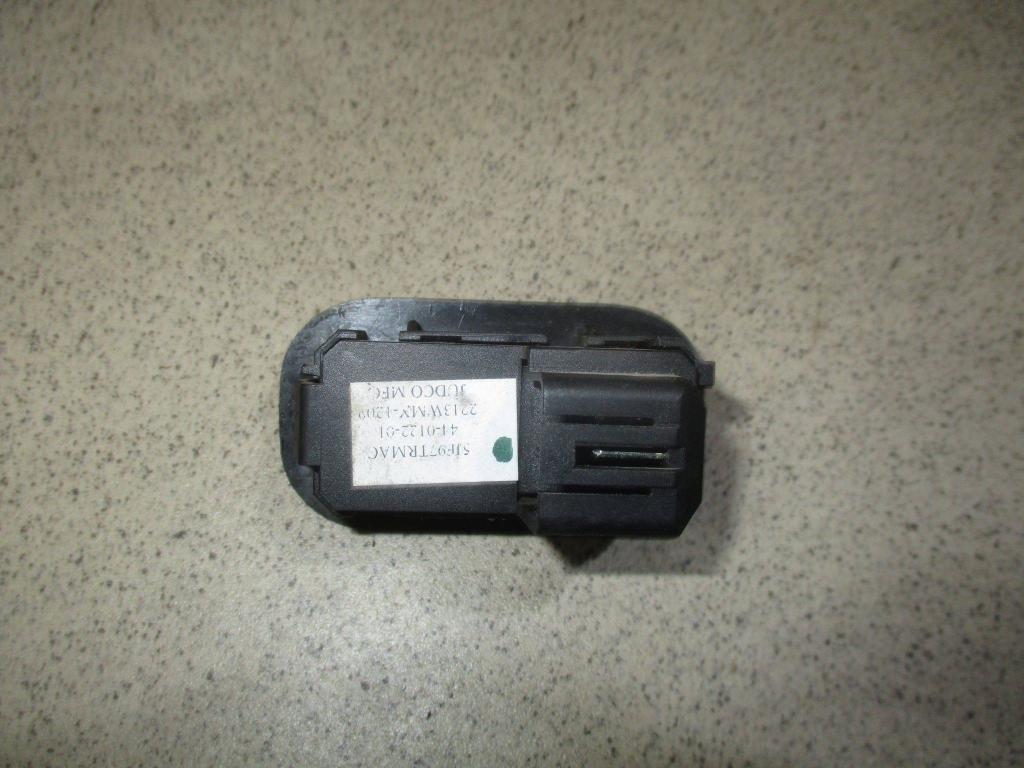 Кнопка регулировки сиденья, 1000 рублей, Пермь