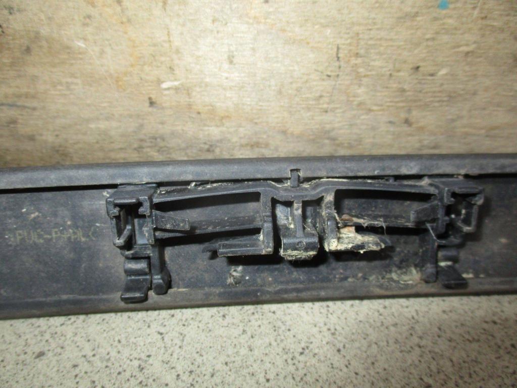 Молдинг крыши правый, 2000 рублей, Пермь