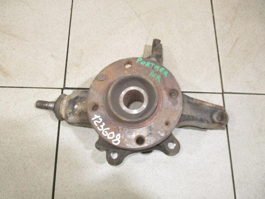 Кулак поворотный передний правый, 2500 рублей, Пермь