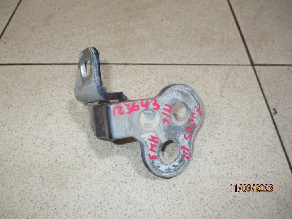 Петля двери задней левой нижняя, 500 рублей, Пермь