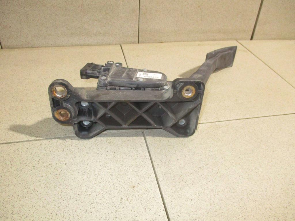 Педаль газа, 2000 рублей, Пермь