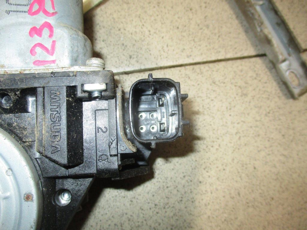 Стеклоподъемник задний правый, 3000 рублей, Пермь