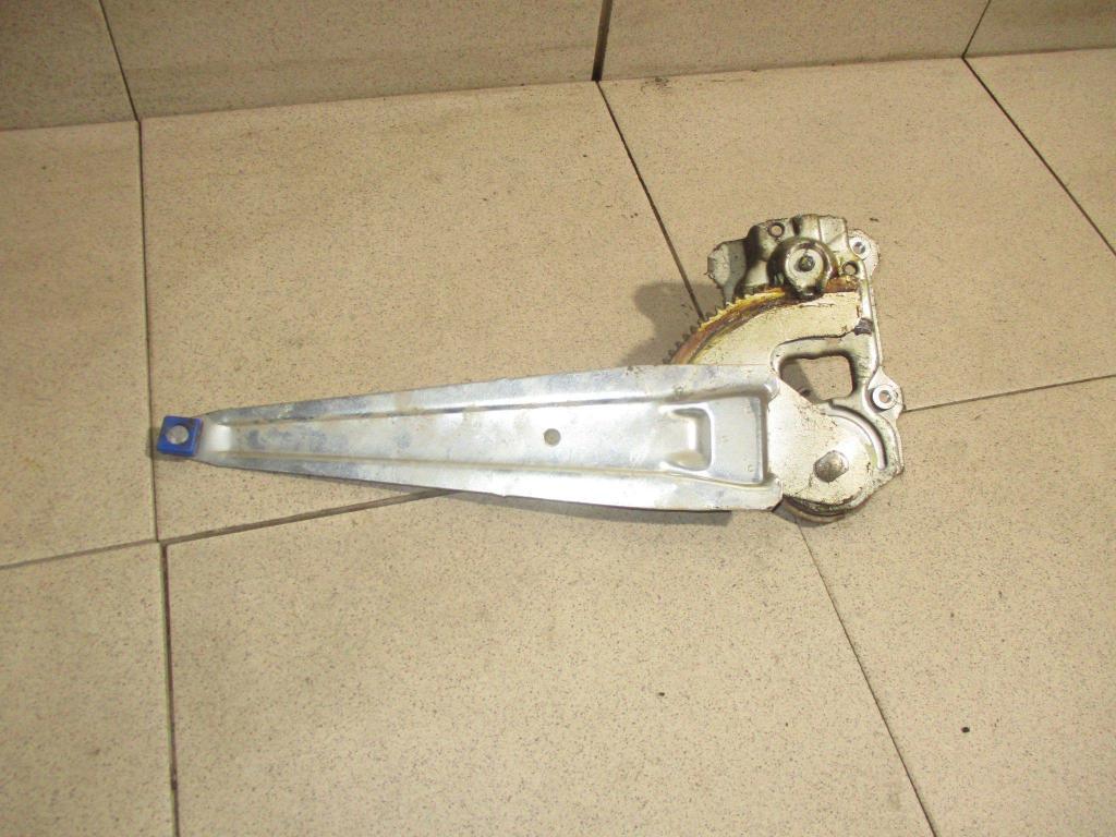 Стеклоподъемник механический задний левый, 550 рублей, Пермь